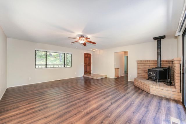 20495 Bellwood Ct, Foresthill, CA 95631
