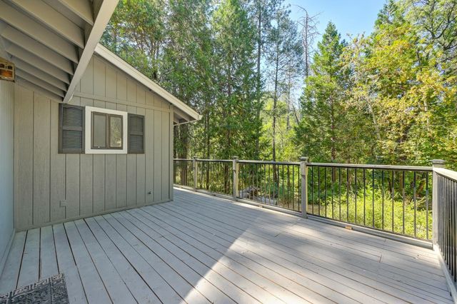 20495 Bellwood Ct, Foresthill, CA 95631