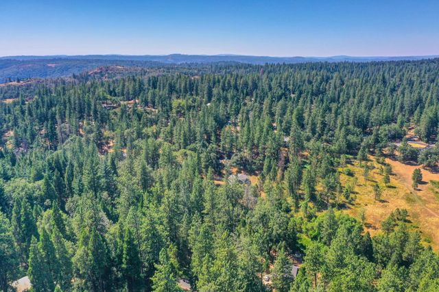 20495 Bellwood Ct, Foresthill, CA 95631