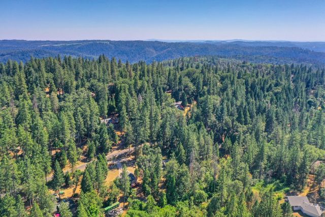 20495 Bellwood Ct, Foresthill, CA 95631