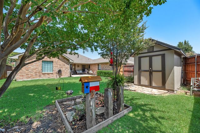 818 Foxwood Lane, Wylie, TX 75098