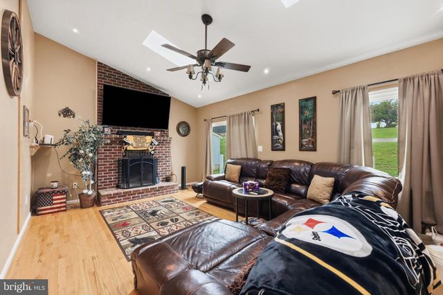 2910 CLEAR HILL LN, Mount Airy, MD 21771