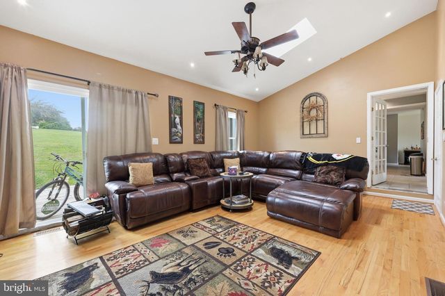 2910 CLEAR HILL LN, Mount Airy, MD 21771