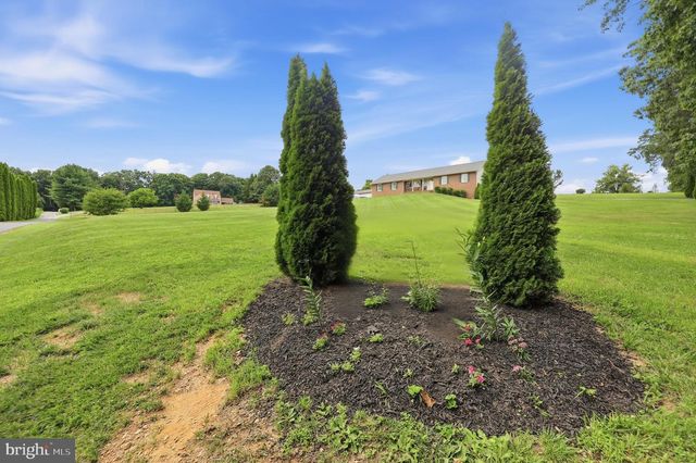 2910 CLEAR HILL LN, Mount Airy, MD 21771