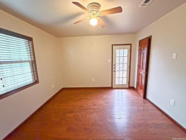 817 ZACHRY DR, San Antonio, TX 78228