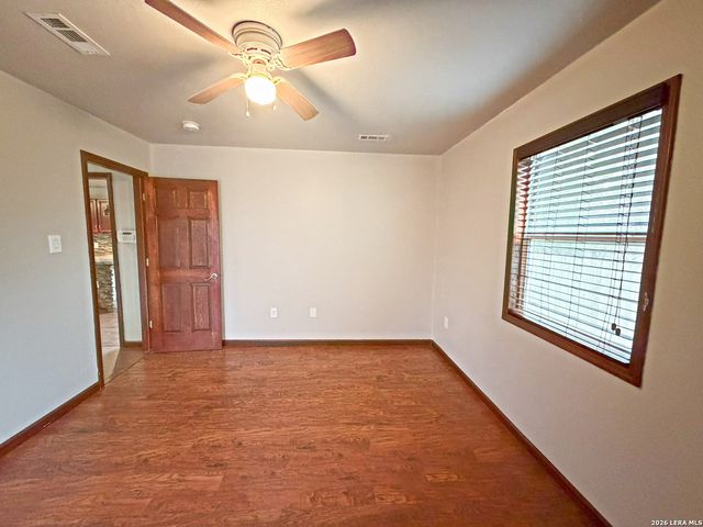 817 ZACHRY DR, San Antonio, TX 78228