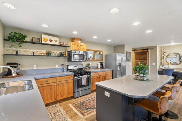 2845 SW 31st Street, Redmond, OR 97756