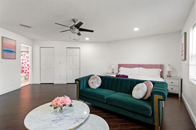 7911 N PACKWOOD AVENUE, Tampa, FL 33604