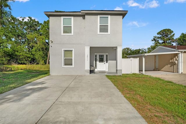 7911 N PACKWOOD AVENUE, Tampa, FL 33604