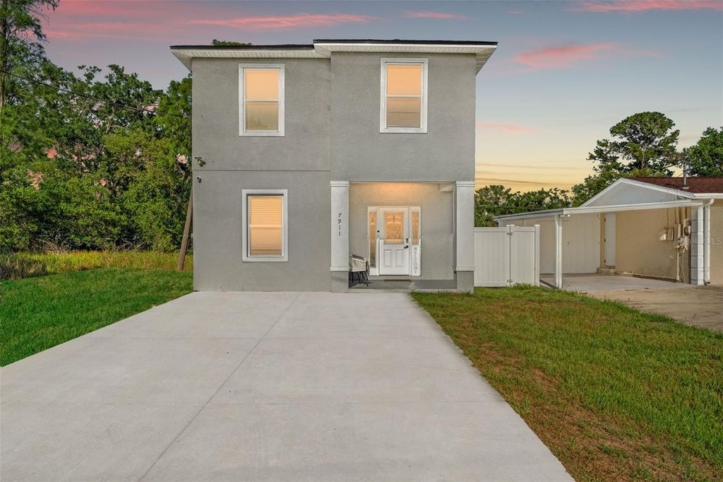 7911 N PACKWOOD AVENUE, Tampa, FL 33604