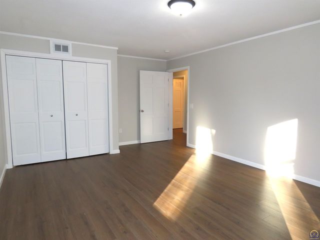 1021 SW Boswell AVE, Topeka, KS 66604