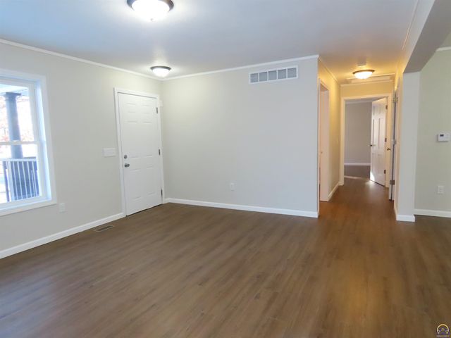 1021 SW Boswell AVE, Topeka, KS 66604