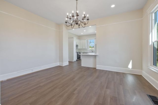 220 NW 1st Avenue, Visalia, CA 93291