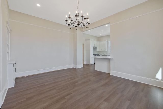 220 NW 1st Avenue, Visalia, CA 93291