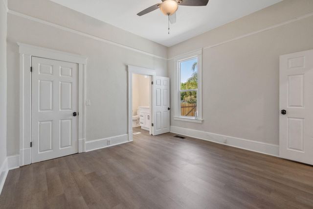 220 NW 1st Avenue, Visalia, CA 93291