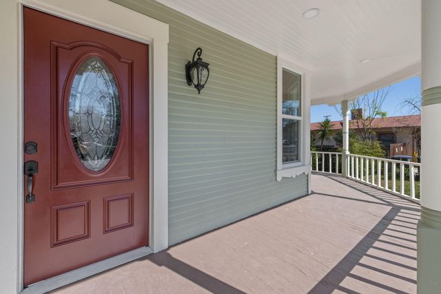 220 NW 1st Avenue, Visalia, CA 93291