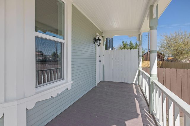 220 NW 1st Avenue, Visalia, CA 93291