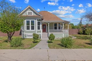 220 NW 1st Avenue, Visalia, CA 93291