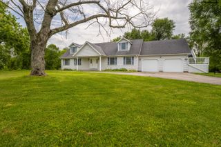 8535 Eau Claire Road, Berrien Center, MI 49102