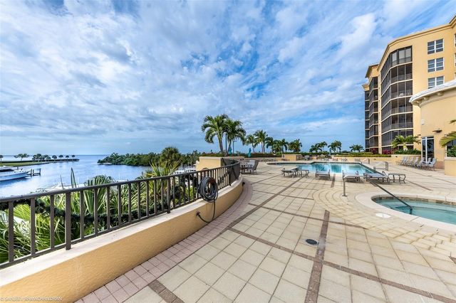 3313 SUNSET KEY CIRCLE 402, Punta Gorda, FL 33955