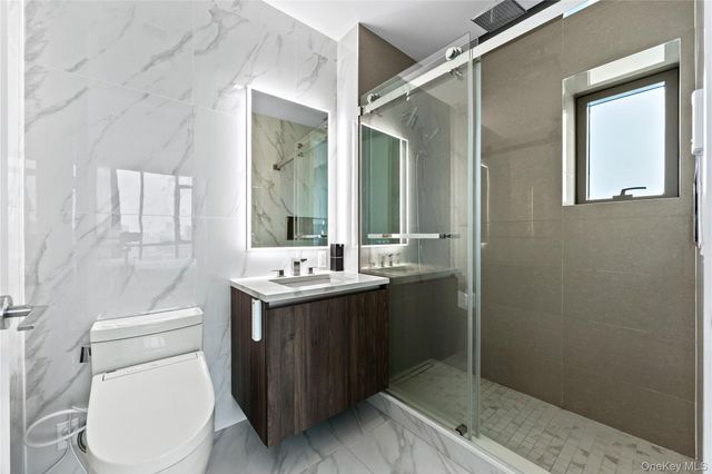33-66 Farrington Street 13F, Flushing, NY 11354