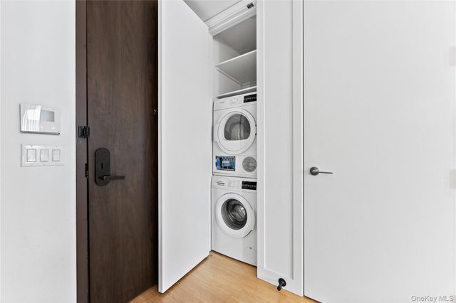 33-66 Farrington Street 13F, Flushing, NY 11354