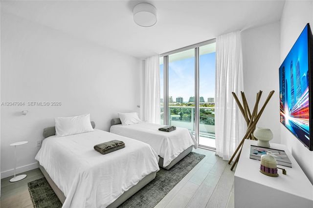 9201 E Bay Harbor Drive PH 809, Bay Harbor Islands, FL 33154