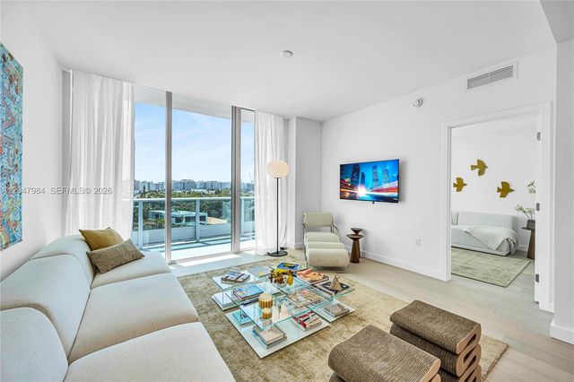 9201 E Bay Harbor Drive PH 809, Bay Harbor Islands, FL 33154