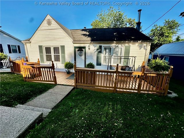 122 Pine Street, Dunbar, WV 25064