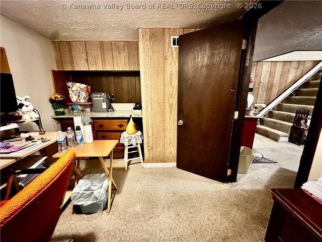 122 Pine Street, Dunbar, WV 25064