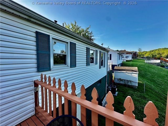 122 Pine Street, Dunbar, WV 25064