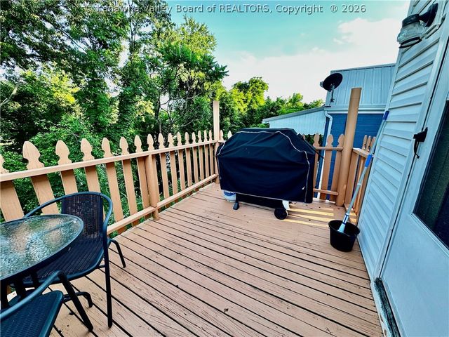 122 Pine Street, Dunbar, WV 25064