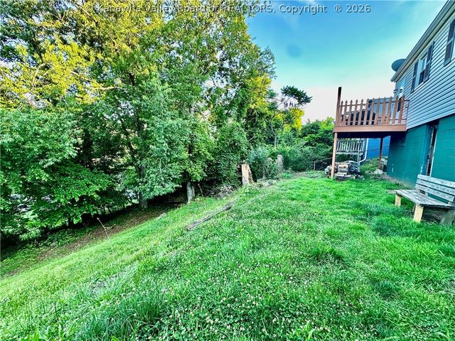 122 Pine Street, Dunbar, WV 25064