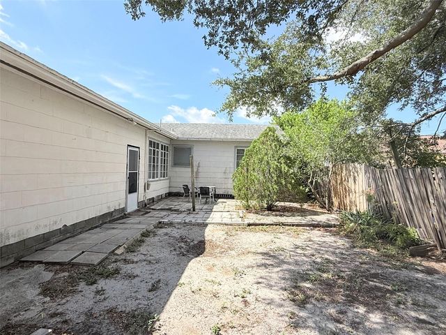 4935 EMERSON AVENUE S, St Petersburg, FL 33707