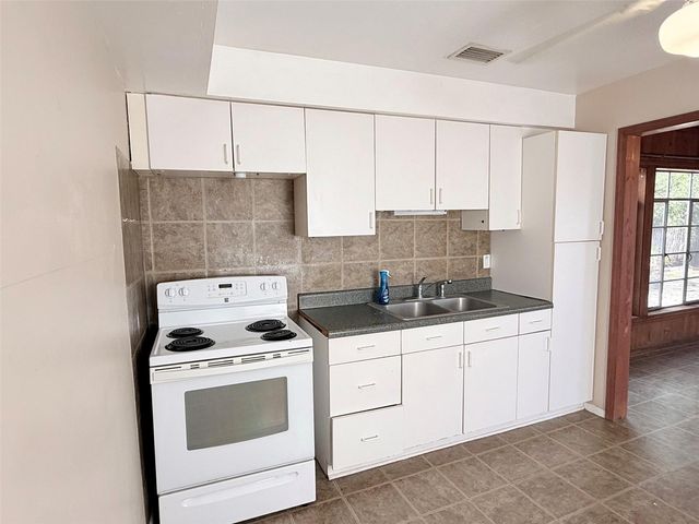 4935 EMERSON AVENUE S, St Petersburg, FL 33707