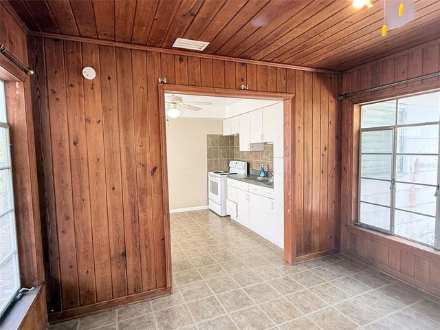 4935 EMERSON AVENUE S, St Petersburg, FL 33707