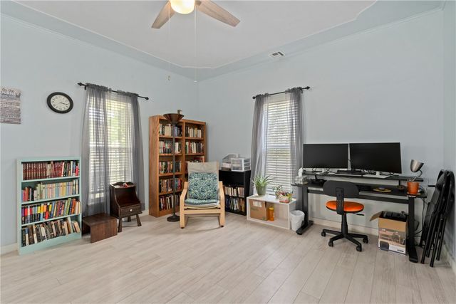 2008 S Washington Street, Siloam Springs, AR 72761