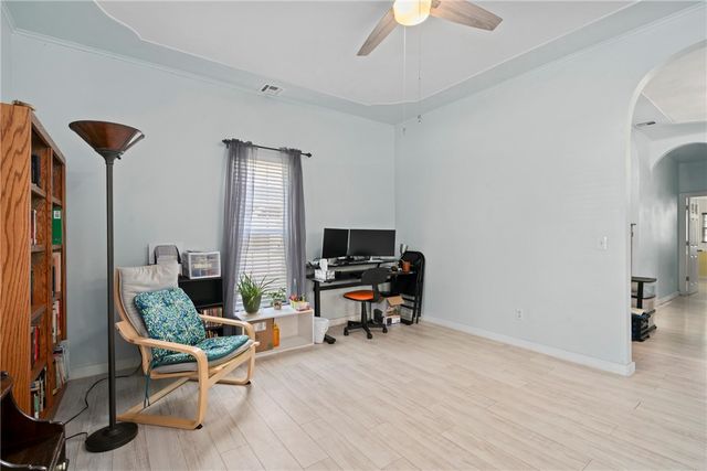 2008 S Washington Street, Siloam Springs, AR 72761