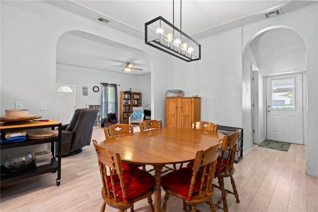 2008 S Washington Street, Siloam Springs, AR 72761