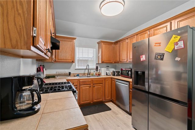 2008 S Washington Street, Siloam Springs, AR 72761