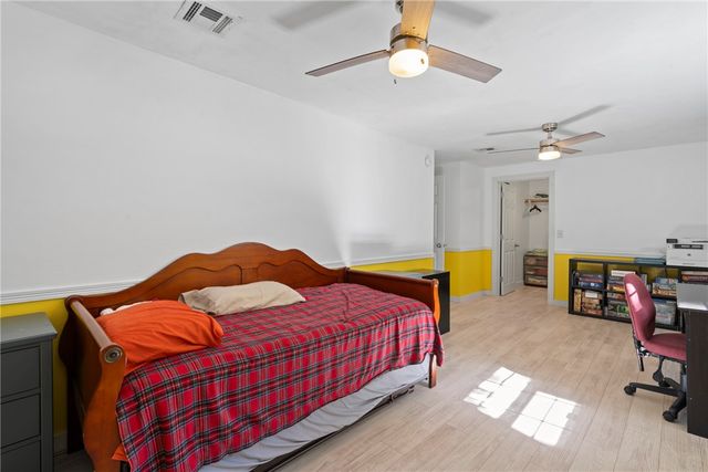 2008 S Washington Street, Siloam Springs, AR 72761