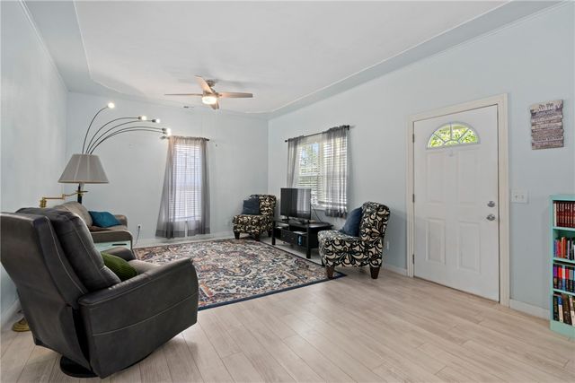 2008 S Washington Street, Siloam Springs, AR 72761