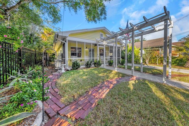 116 READ STREET, Tarpon Springs, FL 34689