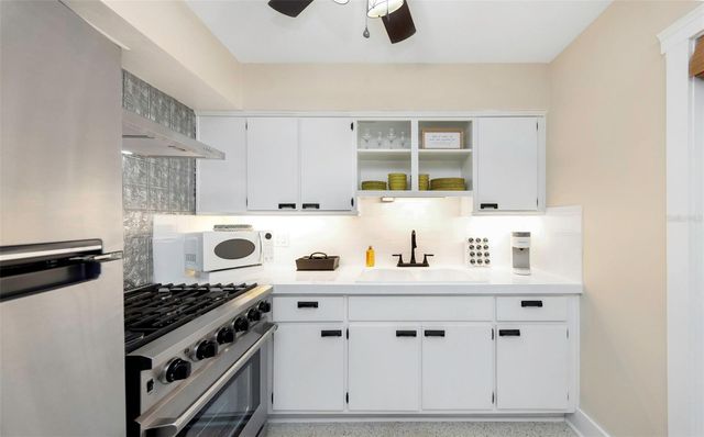 116 READ STREET, Tarpon Springs, FL 34689