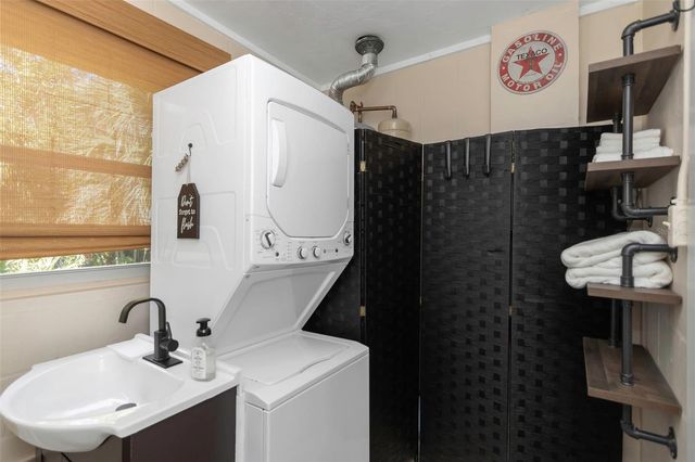 116 READ STREET, Tarpon Springs, FL 34689