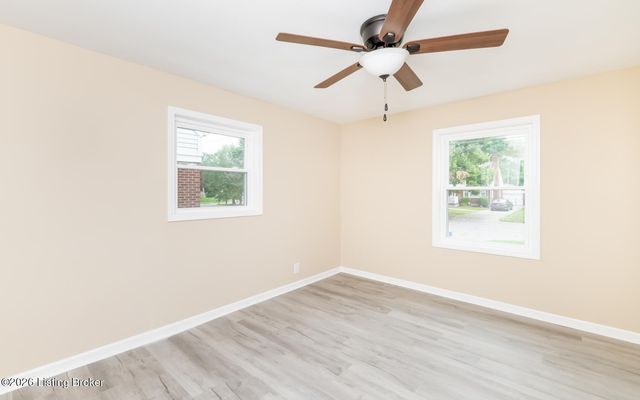 4506 Greenwood Ave, Louisville, KY 40211