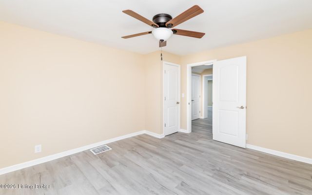 4506 Greenwood Ave, Louisville, KY 40211