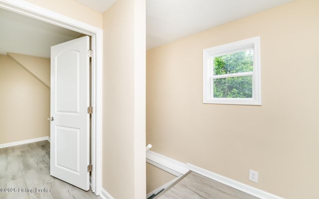 4506 Greenwood Ave, Louisville, KY 40211