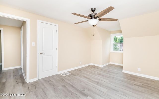 4506 Greenwood Ave, Louisville, KY 40211