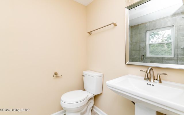 4506 Greenwood Ave, Louisville, KY 40211